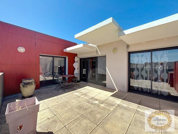 Alès (30100) Très rare Dernier étage Appartement de 122m2 avec 2 terrasses et un Parking