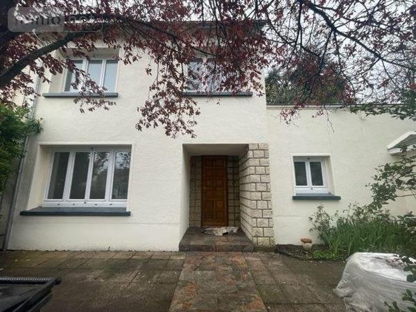 Maison restaurée à vendre à Le Mans dans la Sarthe (72000), ref : 13816/1055   
BOLLEE