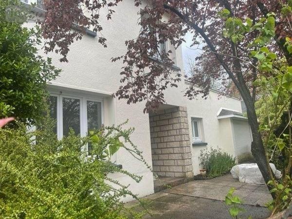 Maison restaurée à vendre à Le Mans dans la Sarthe (72000), ref : 13816/1055   
BOLLEE