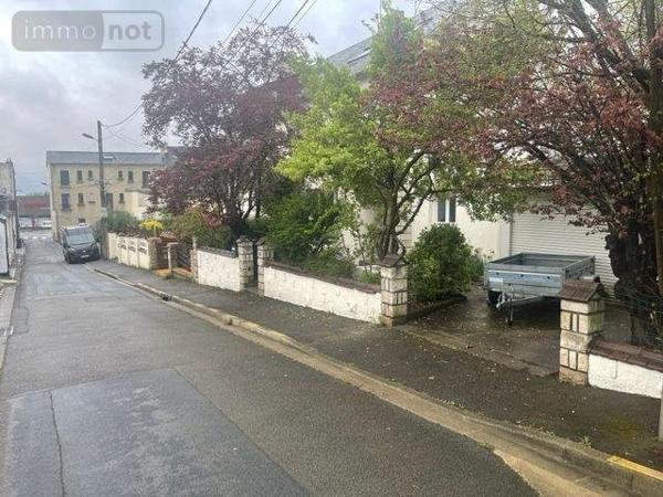 Maison restaurée à vendre à Le Mans dans la Sarthe (72000), ref : 13816/1055   
BOLLEE