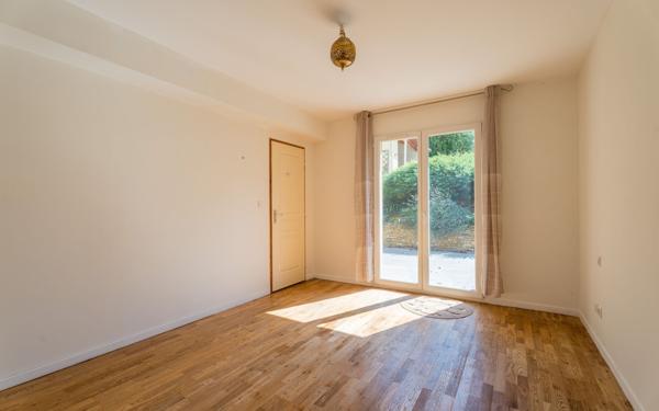 Maison à vendre    6 pièces • 135 m2 Lachassagne