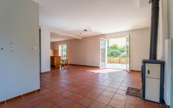 Maison à vendre    6 pièces • 135 m2 Lachassagne