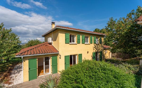 Maison à vendre    6 pièces • 135 m2 Lachassagne