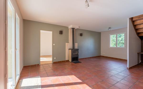 Maison à vendre    6 pièces • 135 m2 Lachassagne