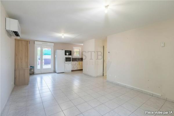 Plain-pied rénové de 75m2 environ sur 460m2