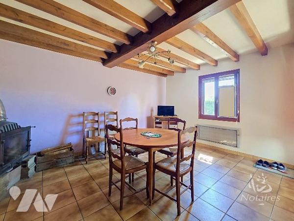 Maison individuelle à rénover – 4 chambres – Jardin