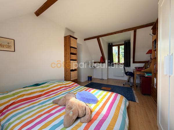 Vente
                Maison165 m² - 7 Pièces -
                    MONTLHERY (91310)