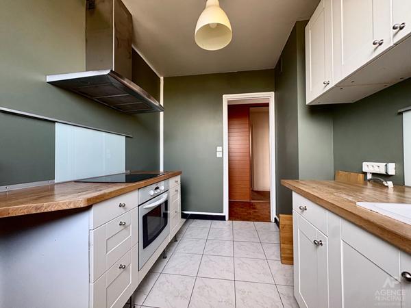 Appartement Rueil Malmaison 2 pièce(s) 50 m2 Loyer 860 €/mois charges comprises **  - Référence  19875