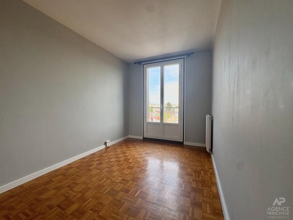 Appartement Rueil Malmaison 2 pièce(s) 50 m2 Loyer 860 €/mois charges comprises **  - Référence  19875