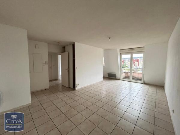 Appartement à louer 2 pièces 45.82m² Saint-Quentin (02100)
