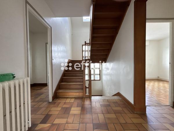 Maison
         9 pièces
        - 148 m² 332 000 € *