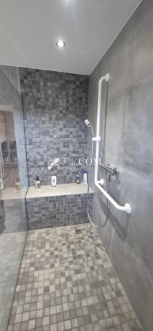 Maison 8 pièce(s) 5 chambre(s) 136.54 m²