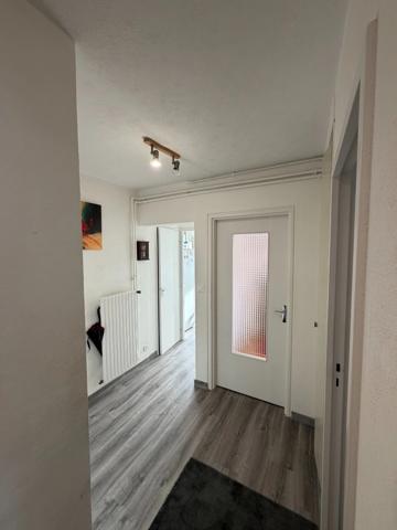 VILLERS LES NANCY SECTEUR CLAILIEUX  CENTRE F3 AVEC PARKING.