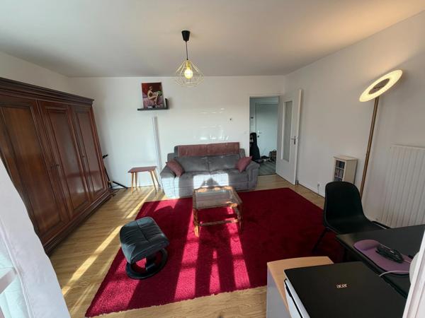 VILLERS LES NANCY SECTEUR CLAILIEUX  CENTRE F3 AVEC PARKING.