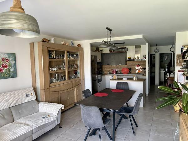 Appartement F3 - MONTROND LES BAINS