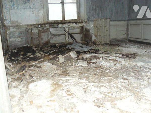 Immeuble à vendre à La Vôge les Bains (88240) en Vosges (88)

Cet immeuble à rénover dispose ...