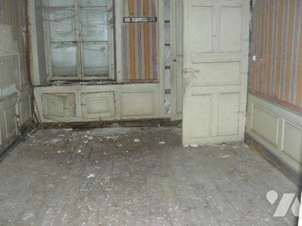 Immeuble à vendre à La Vôge les Bains (88240) en Vosges (88)

Cet immeuble à rénover dispose ...