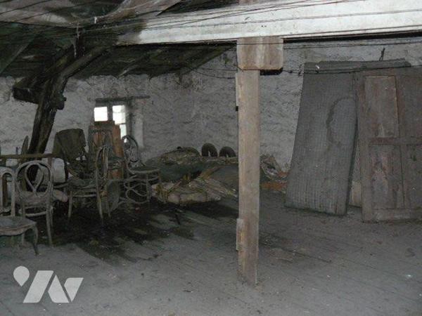 Immeuble à vendre à La Vôge les Bains (88240) en Vosges (88)

Cet immeuble à rénover dispose ...