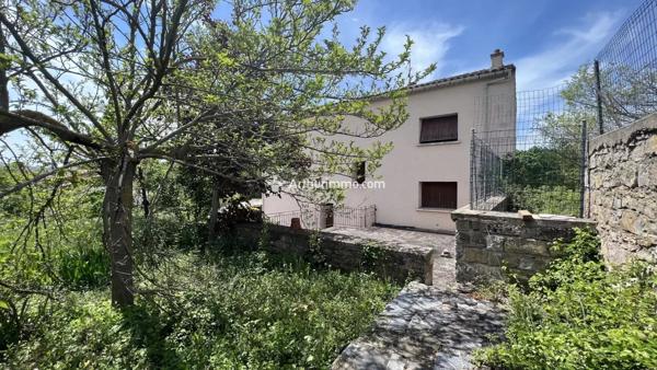 Vente Maison 10 pièces 167 m2 à Saint-Georges-de-Luzençon