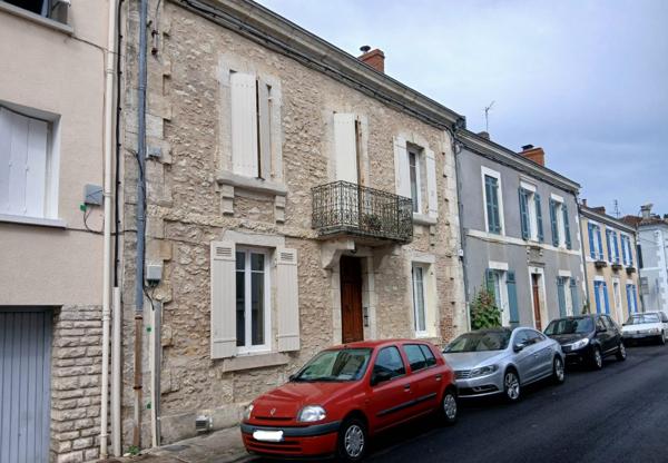 À vendre - Immeuble 193 m² situé à Périgueux (24000)