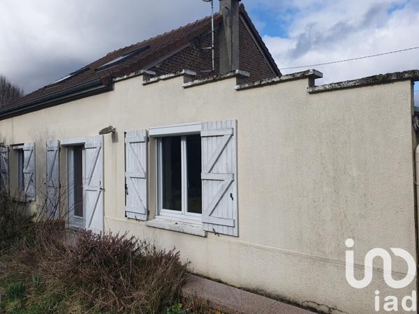 Maison 4 pièces de 100 m² à Saint-Fuscien (80680)