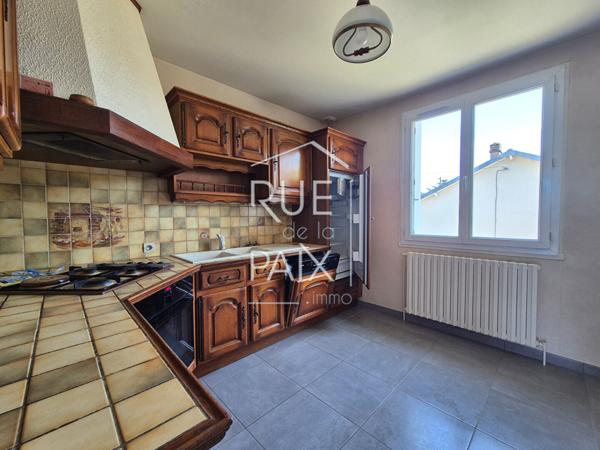 86200 LOUDUN Maison Loudun - 84 m2