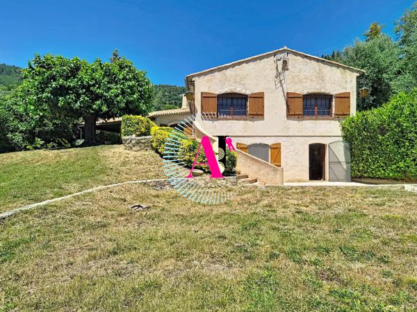 MAISON DE 167 M² / PEYMEINADE / TERRAIN DE 3000 M² / AU CALME /  EN PLEINE NATURE / GARAGE / CAVES / PROCHE ECOLES