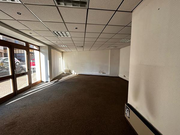 Local commercial 73.14 m2