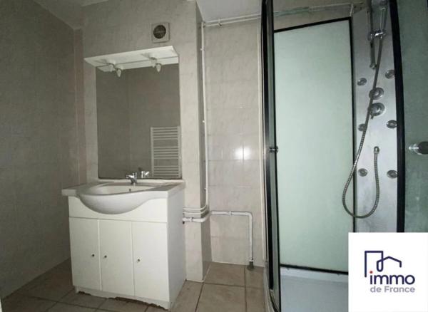 Immeuble à vendre à Pont-Évêque (38780)