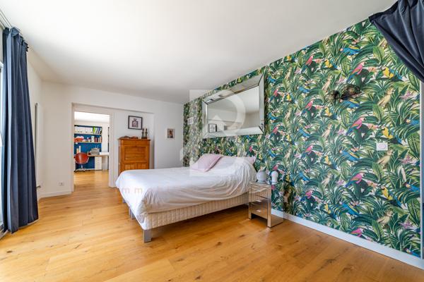 Pérols (34470) PEROLS - VILLA 317 m2 - TERRAIN 2 000 m2 - DOUBLE GARAGE - DEPENDANCE 67 m2