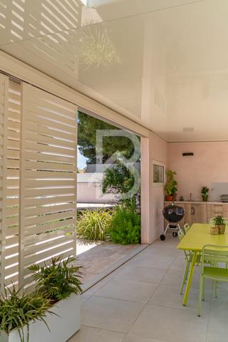 Pérols (34470) PEROLS - VILLA 317 m2 - TERRAIN 2 000 m2 - DOUBLE GARAGE - DEPENDANCE 67 m2