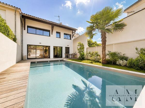 Maison coup de coeur 6 pièces 4 chambres + bureau, piscine, à 50 mètres du Parc Bordelais
