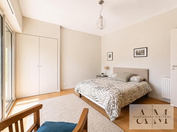 Maison coup de coeur 6 pièces 4 chambres + bureau, piscine, à 50 mètres du Parc Bordelais