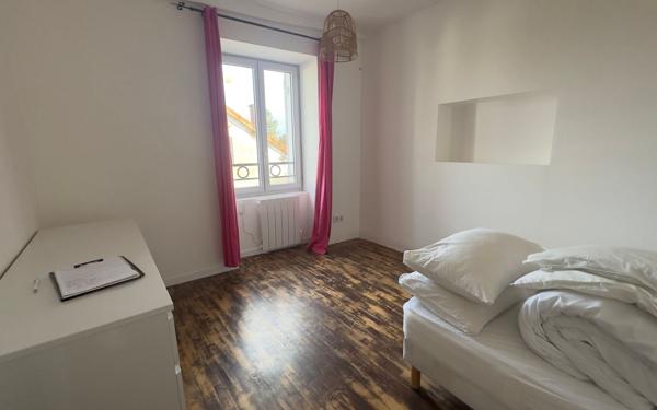 Maison à vendre    6 pièces •  Thiviers