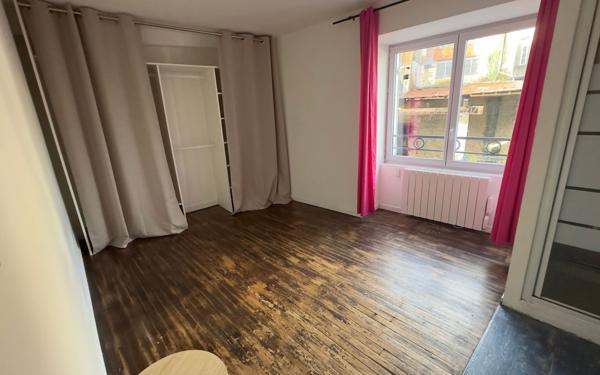 Maison à vendre    6 pièces •  Thiviers