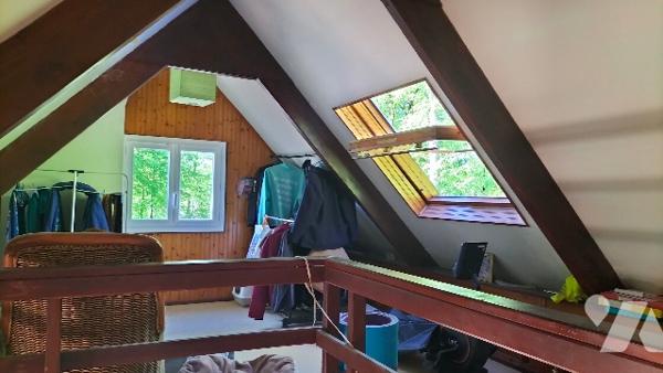 L'étude vous propose cette maison pleine de charme située au calme dans un écrin de verdure