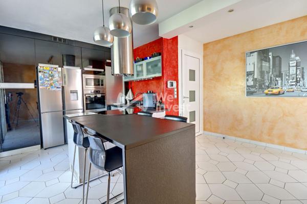 MAISON DE 174 M² AU CRÈS –