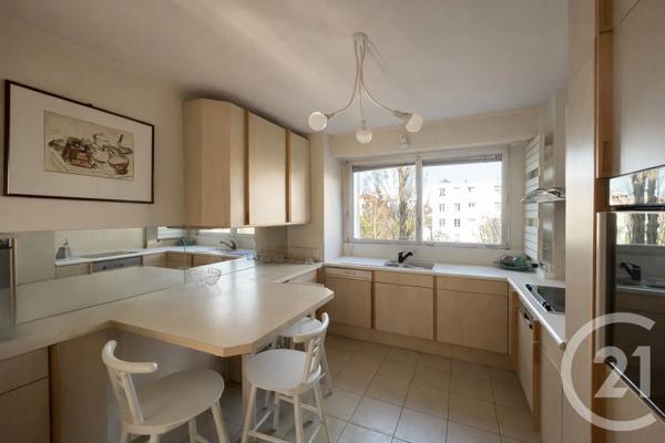 Appartement F4 à vendre  4 pièces - 93,71 m 2   ST MAUR DES FOSSES  - 94
