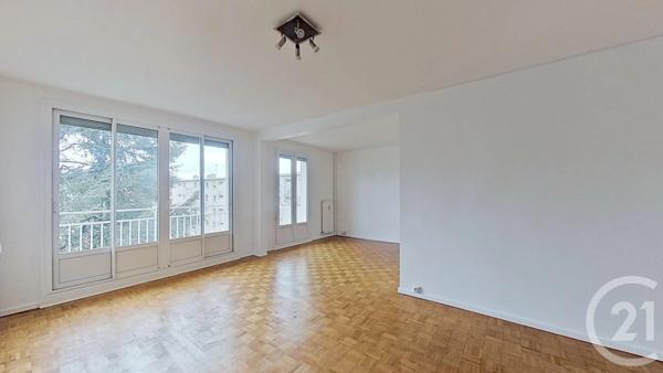 Appartement F4 à vendre  4 pièces - 93,71 m 2   ST MAUR DES FOSSES  - 94