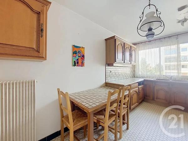 Appartement F4 à vendre  4 pièces - 93,71 m 2   ST MAUR DES FOSSES  - 94