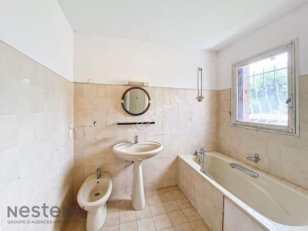 Volumes, lumière et potentiel ! Maison 4 chambres sur 800 m² de terrain