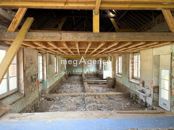 Maison à Courcité, 53700 - 5 pièces 176m²