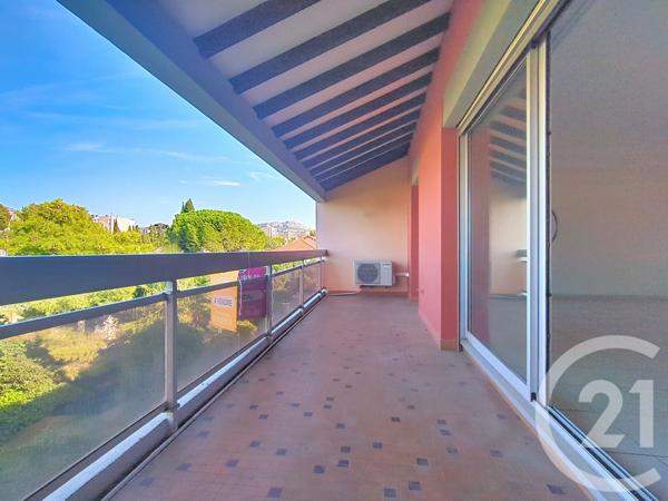 Appartement T3 à vendre  3 pièces - 79,50 m2 MARSEILLE - 13008
