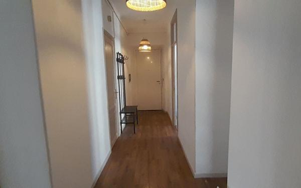 Appartement à louer    2 pièces •  Nice