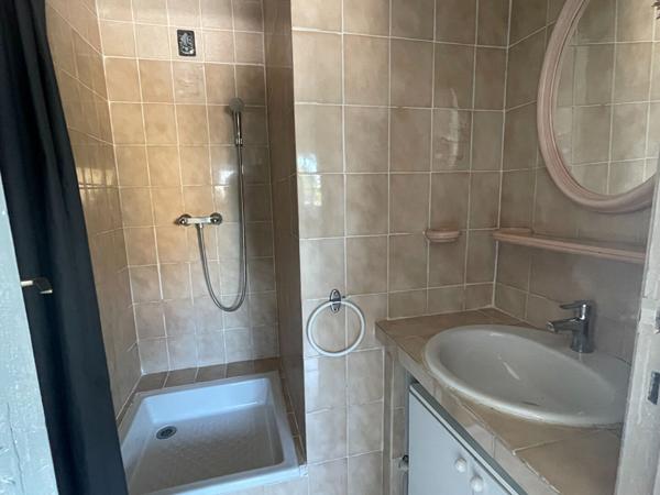 A vendre : appartement T2 de 24m2 Sainte-Anne 13008 Marseille