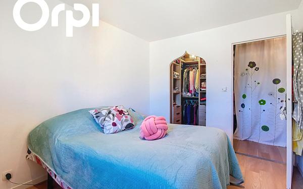 Appartement à vendre    4 pièces • 82,40 m2 Solliès-Pont