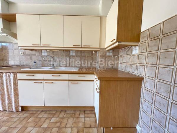 Appartement de type T3 d'une surface de 83 m2 avec garage