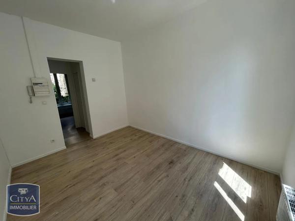 Appartement à louer 1 pièce 19.47m² Charleville-Mézières (08000)