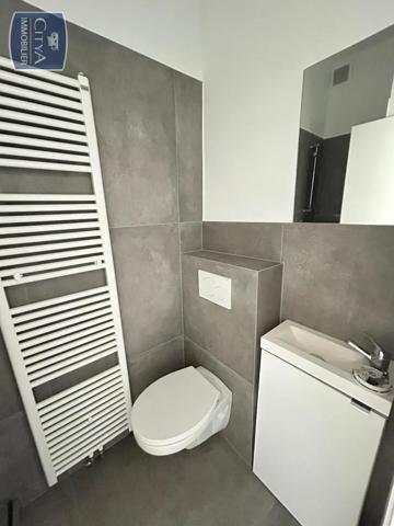 Appartement à louer 1 pièce 19.47m² Charleville-Mézières (08000)