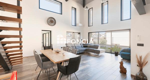 À vendre Maison 6 pièces 207.83 m² - Mont-de-marsan 40000